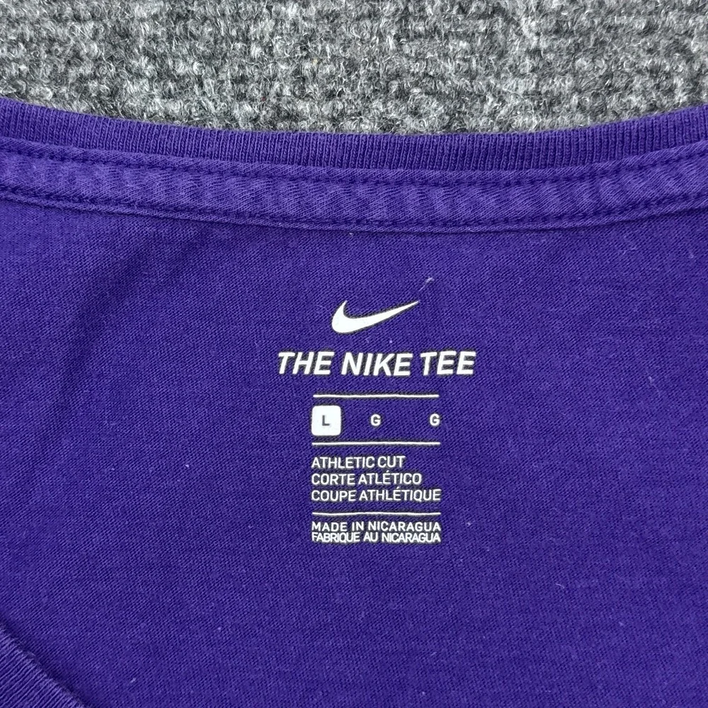 Nike Tee Shirt Top Womens Size Large Purple Center Logo Cotton‎ Athleisure